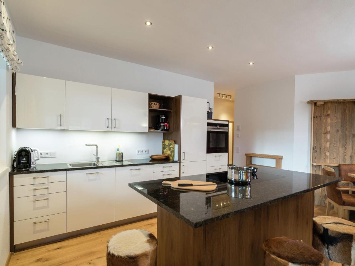 Luxury Apartment In Salzburg With Terrace Алпендорф Екстериор снимка